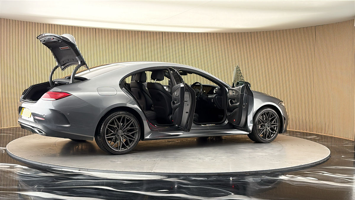 More views of Mercedes-Benz CLS