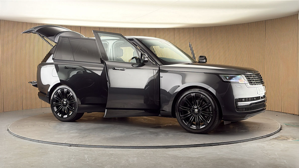 More views of Land Rover Range Rover
