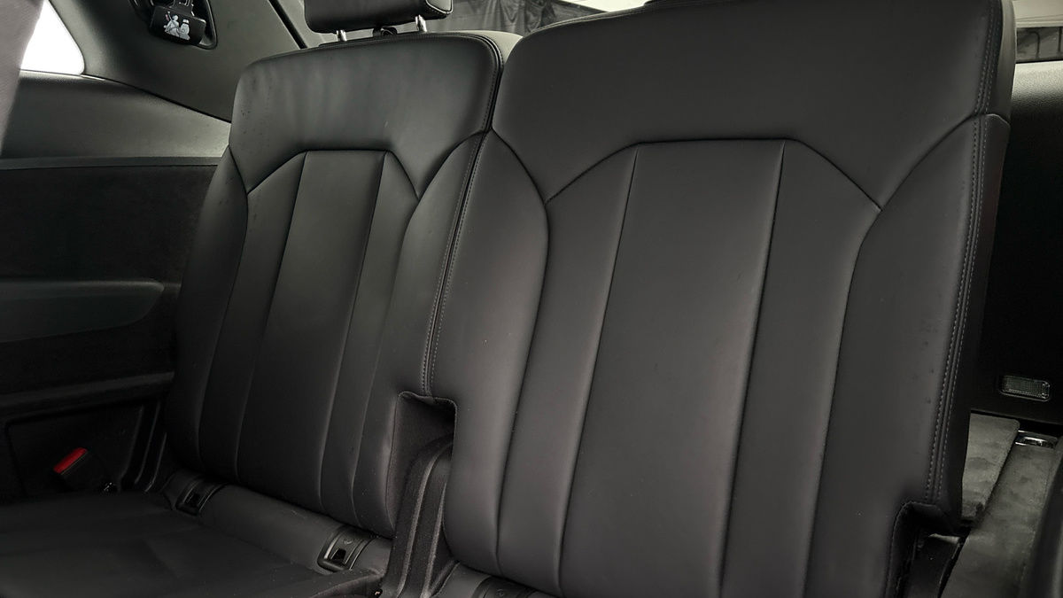 Audi Q7 Image 26