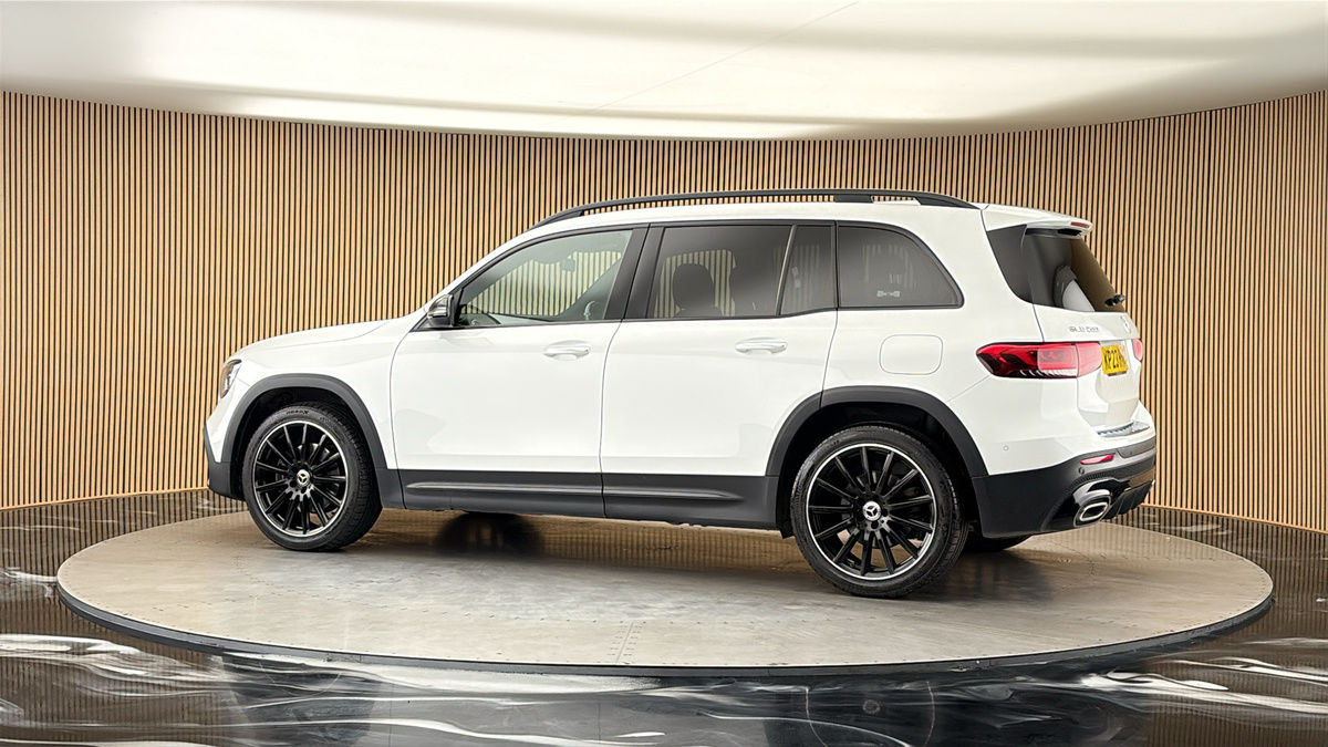 More views of Mercedes-Benz GLB