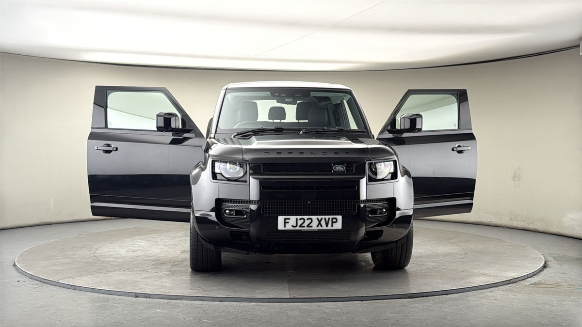 More views of Land Rover Defender 90