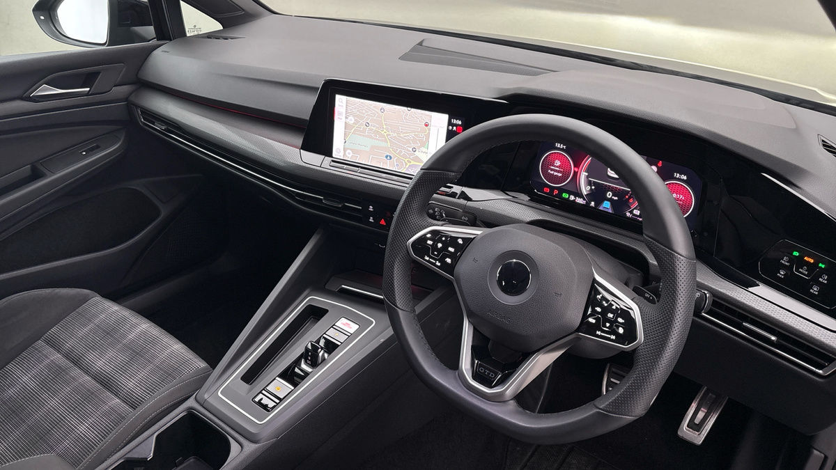 Volkswagen Golf Image 5