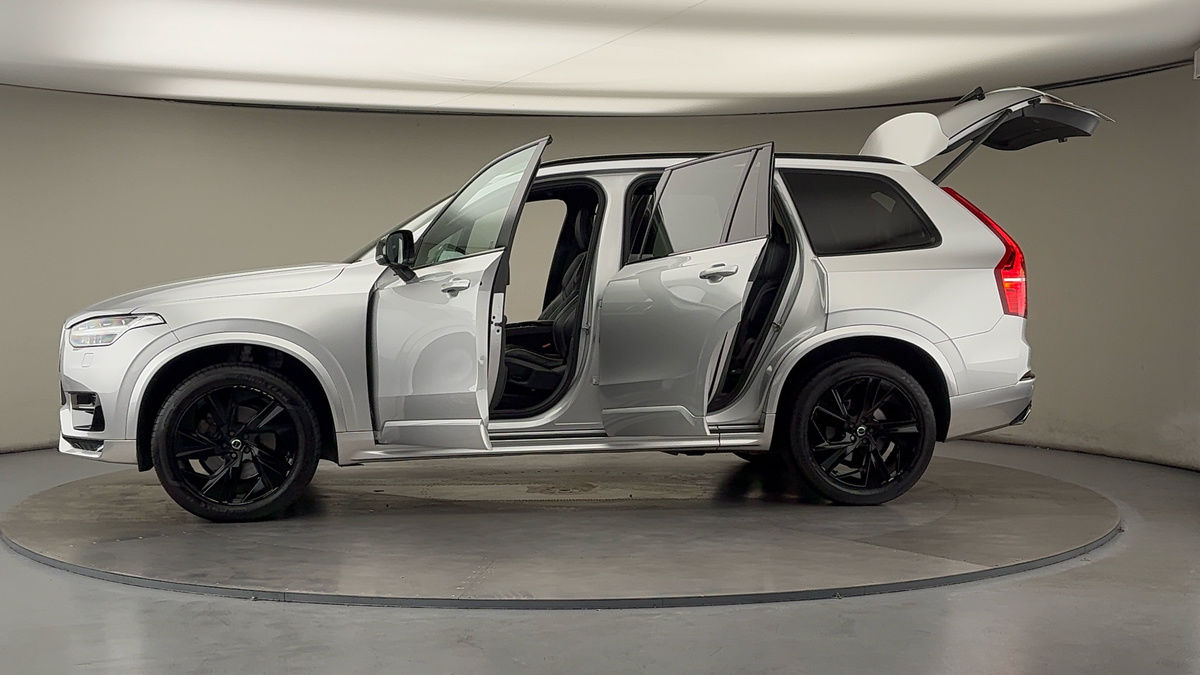 More views of Volvo XC90