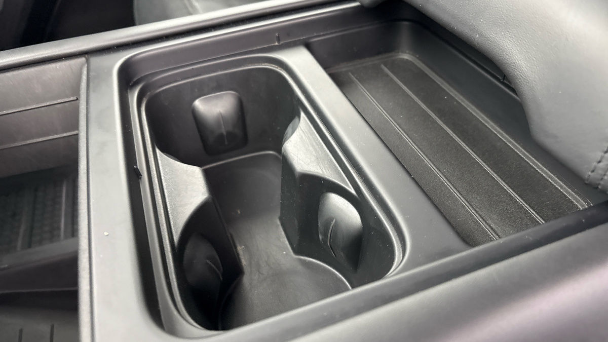 Land Rover Defender 90 Image 8