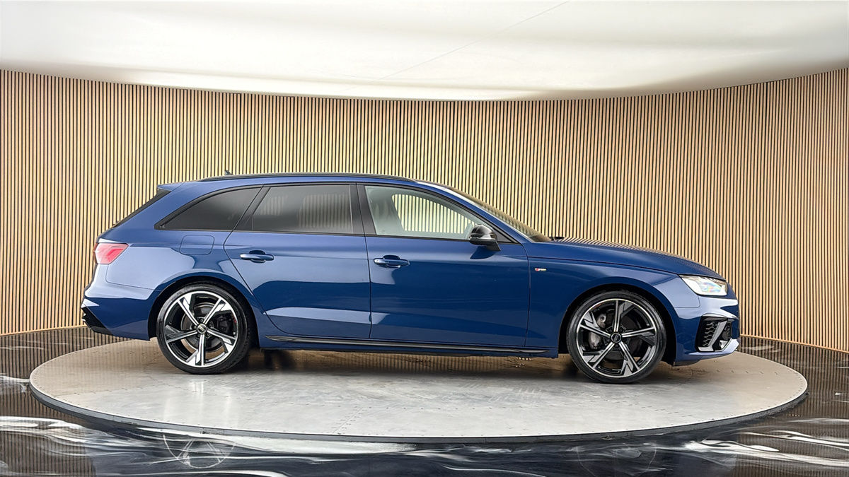 More views of Audi A4 Avant