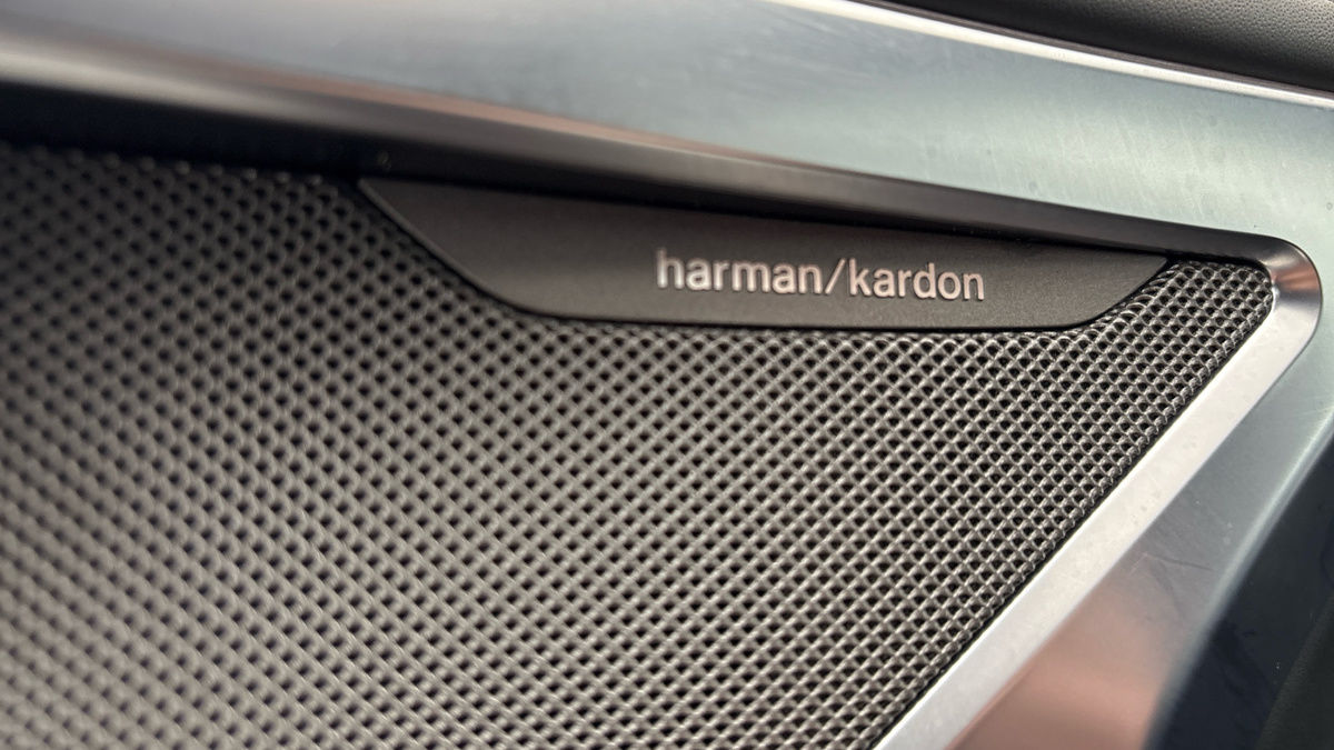 BMW 8 Series Image 6