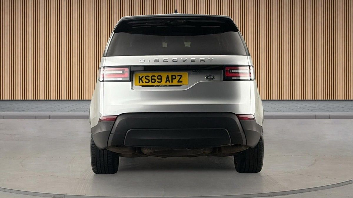 Land Rover Discovery Image 4