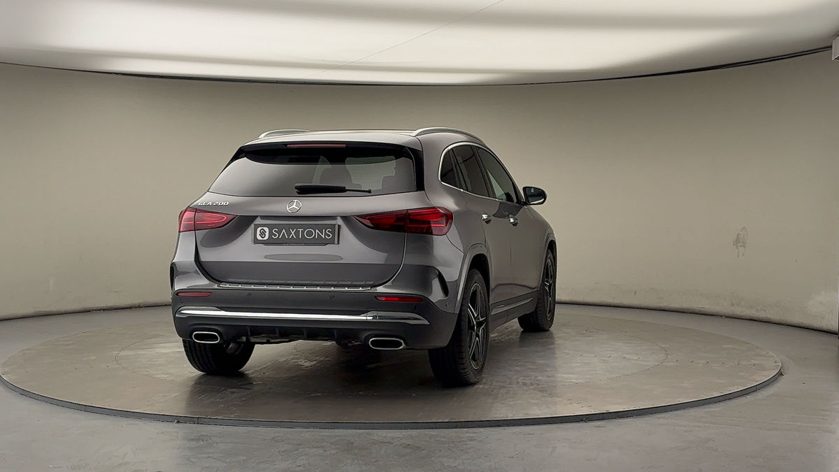 More views of Mercedes-Benz GLA