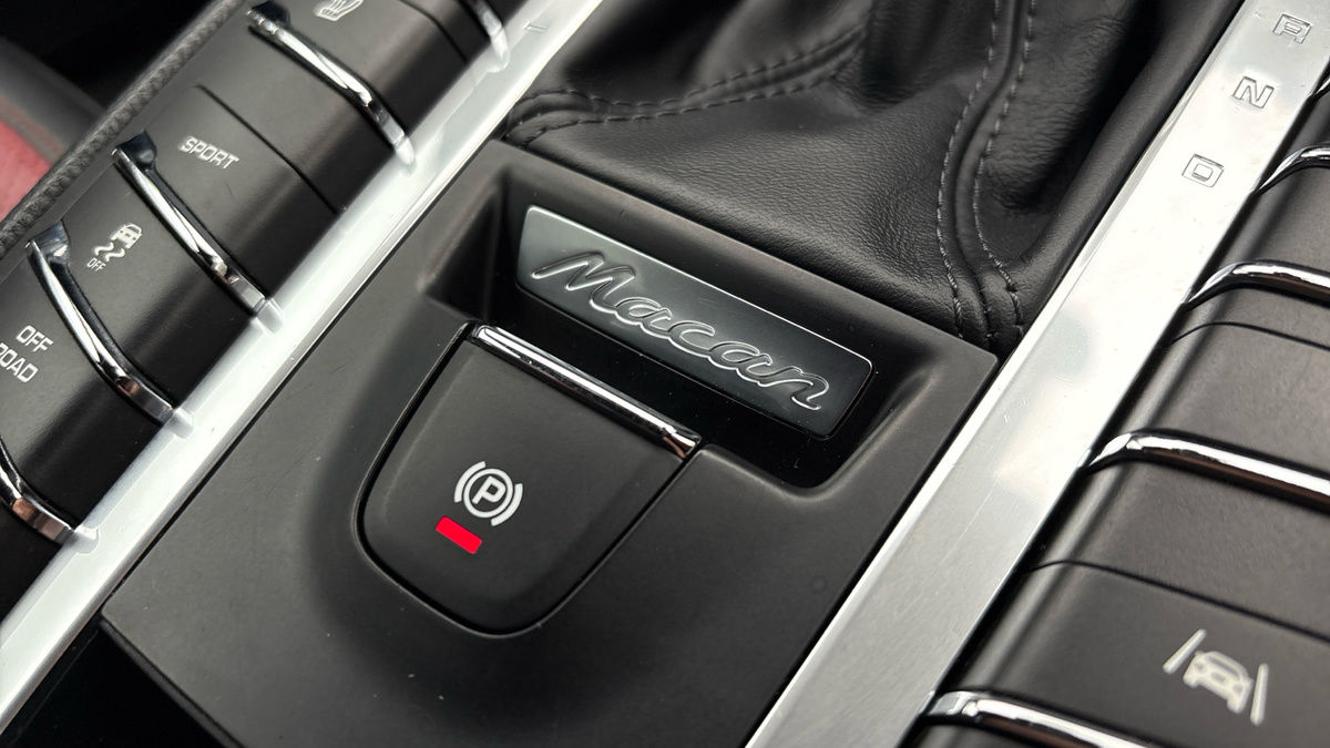 Porsche Macan Image 28