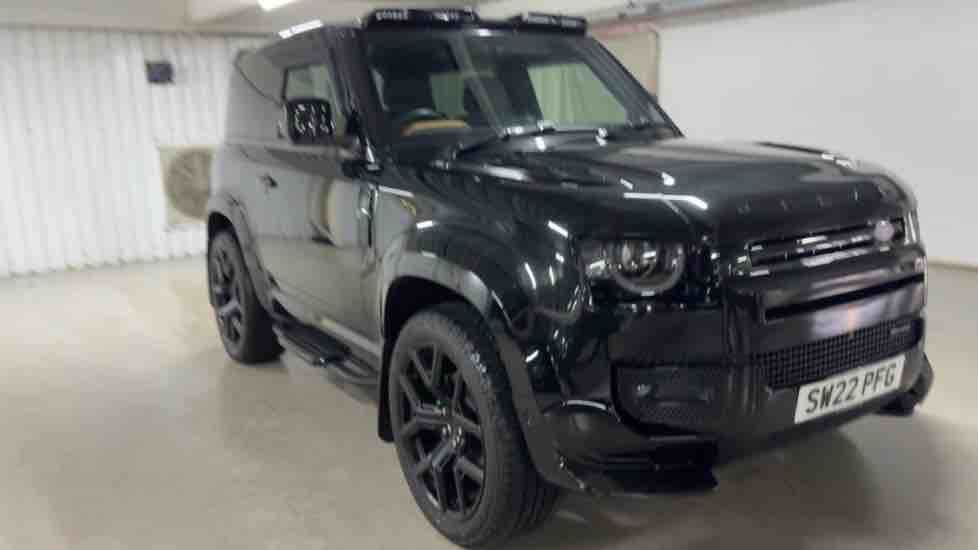 More views of Land Rover Defender 90
