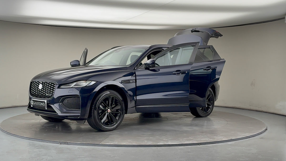 Jaguar F-PACE Image 22