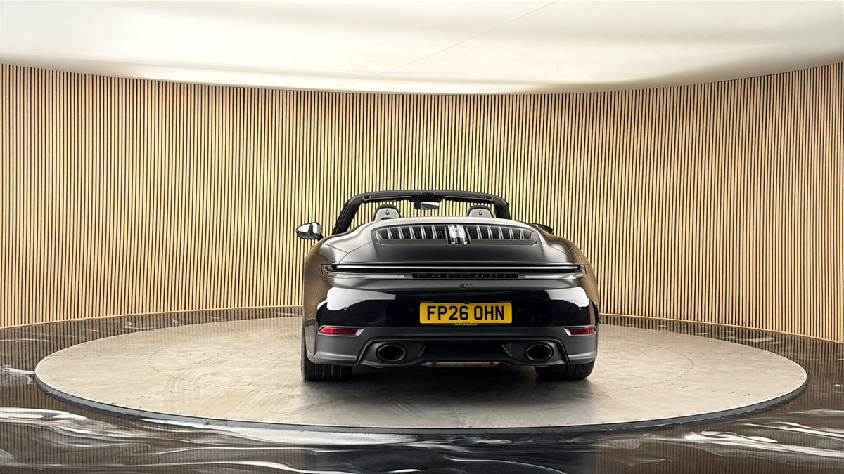 More views of Porsche 911