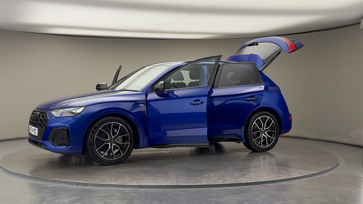 More views of Audi Q5