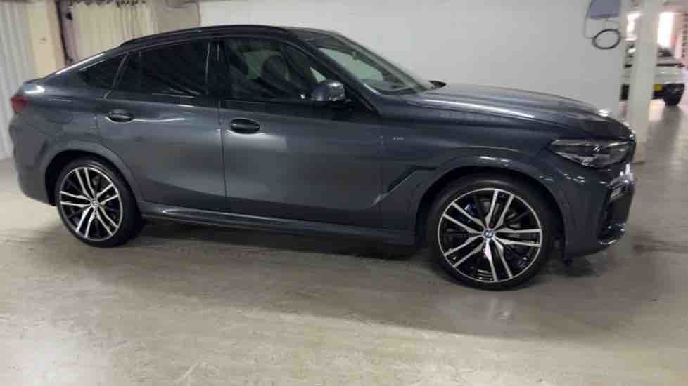 More views of BMW X6