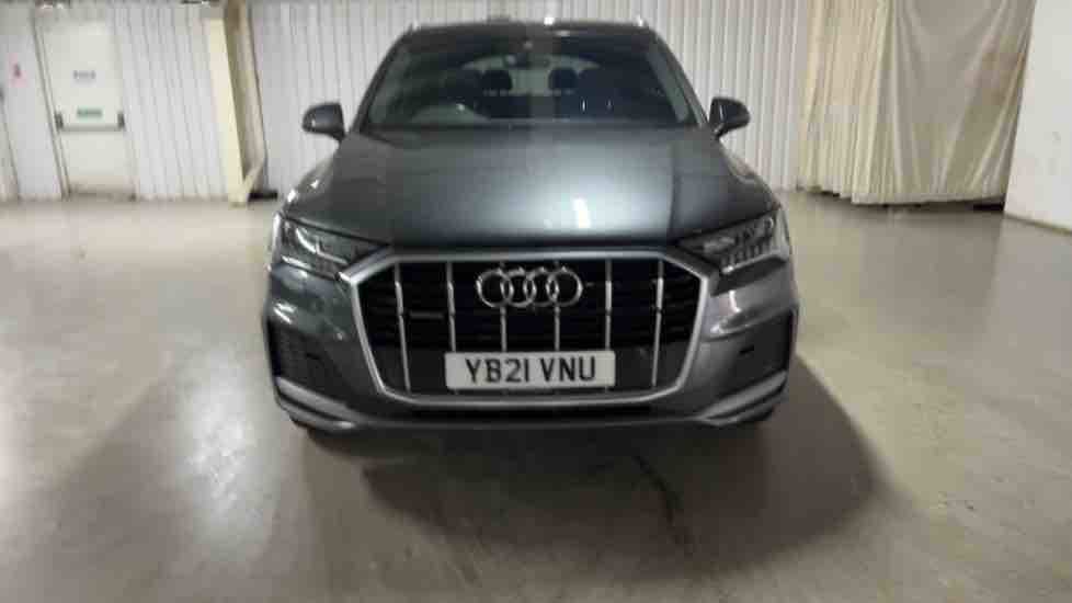 More views of Audi Q7