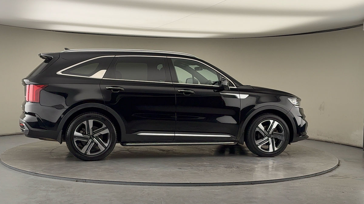 More views of Kia Sorento