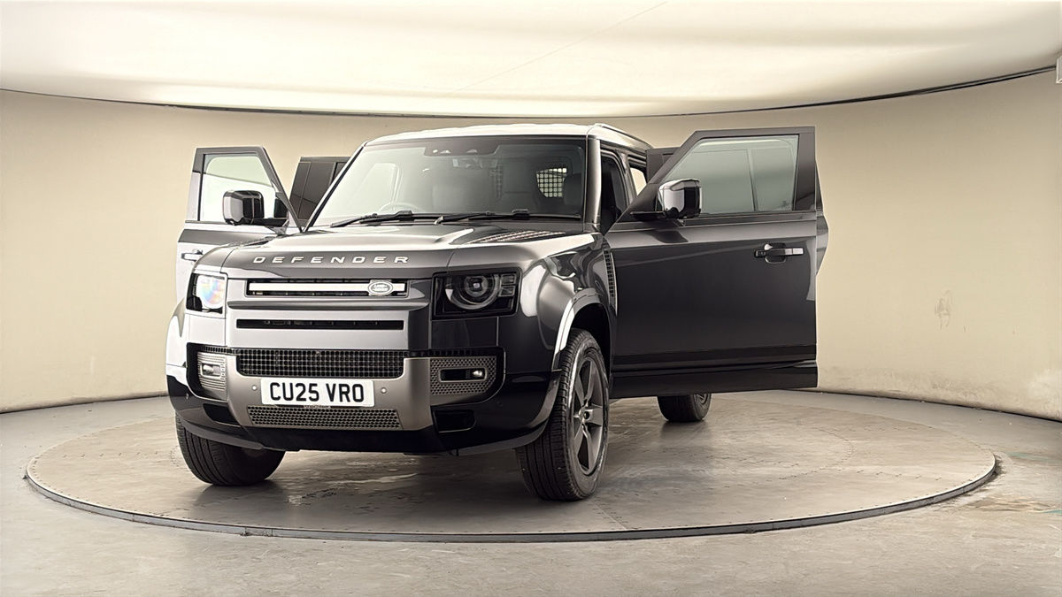 More views of Land Rover Defender 110