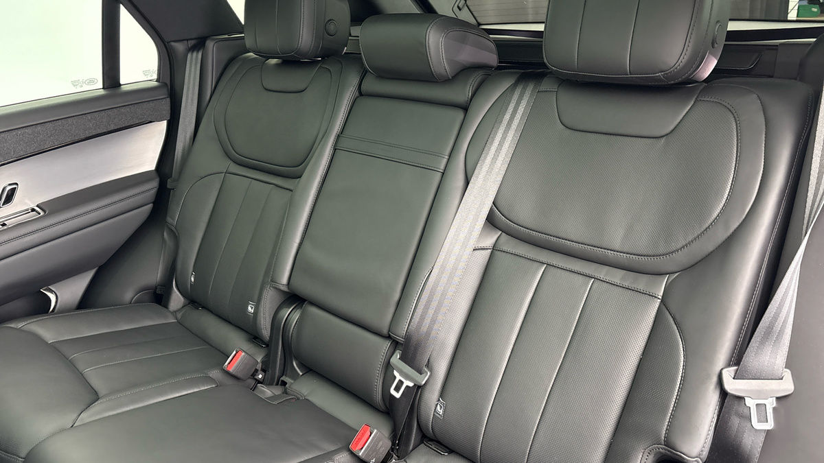 Land Rover Range Rover Sport Image 8