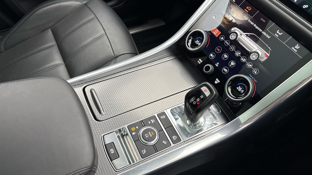 Land Rover Range Rover Sport Image 18