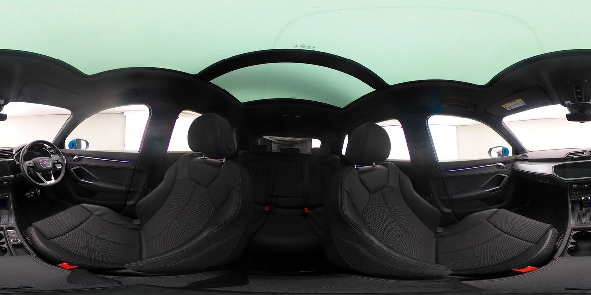 More views of Audi Q3