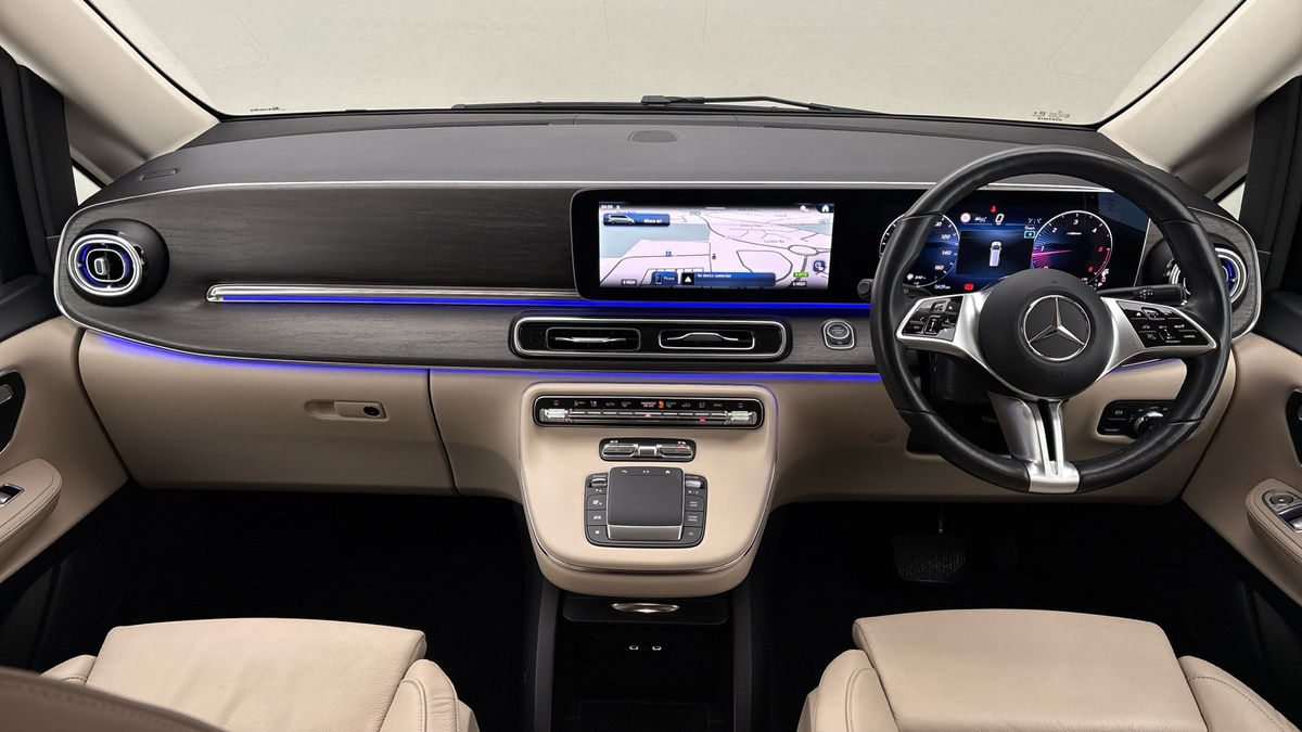 Mercedes-Benz V Class Image 12