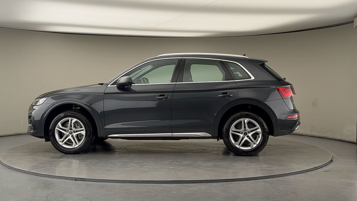 More views of Audi Q5