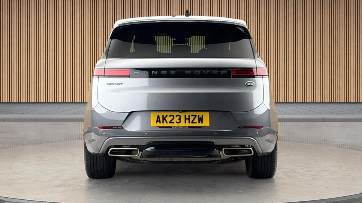 Land Rover Range Rover Sport Image 4