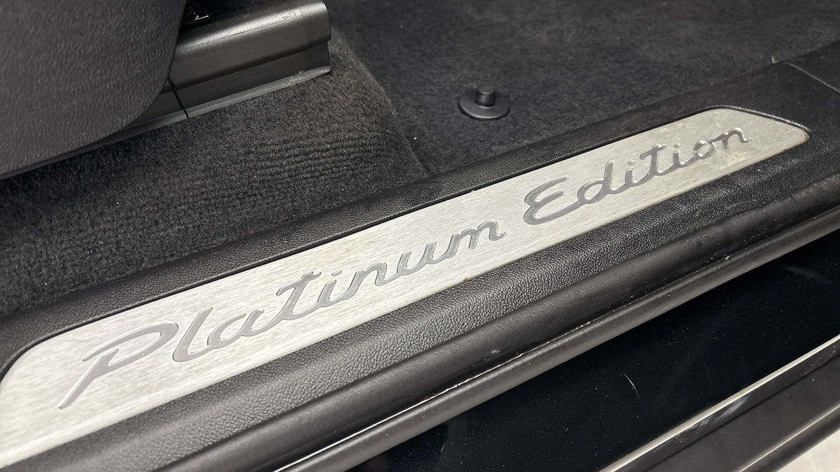 Porsche Cayenne Image 26