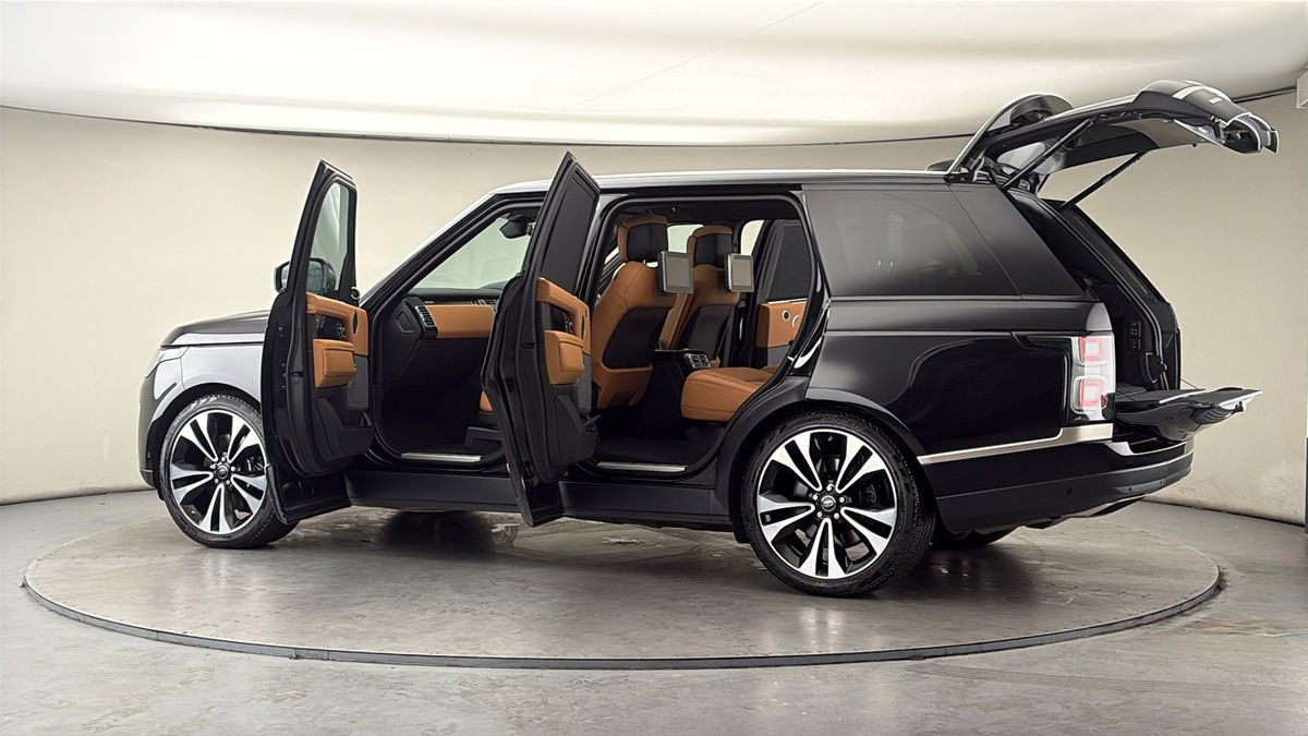 More views of Land Rover Range Rover