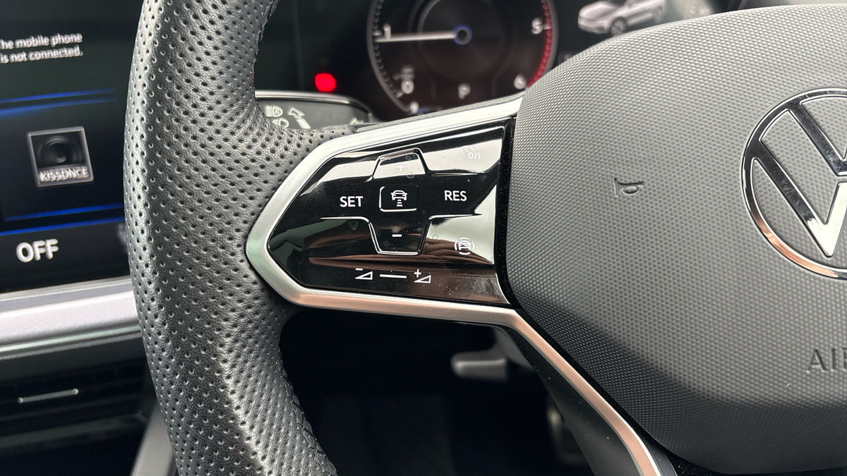 Volkswagen Touareg Image 13