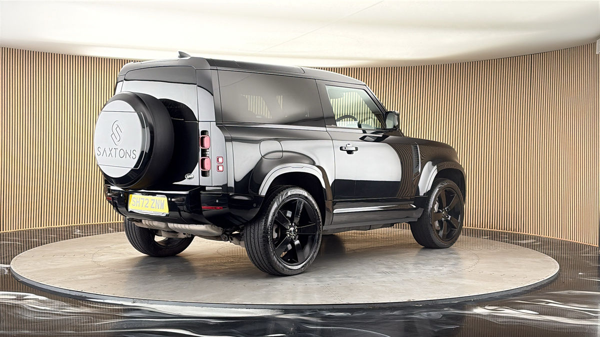 Land Rover Defender 90 Image 21
