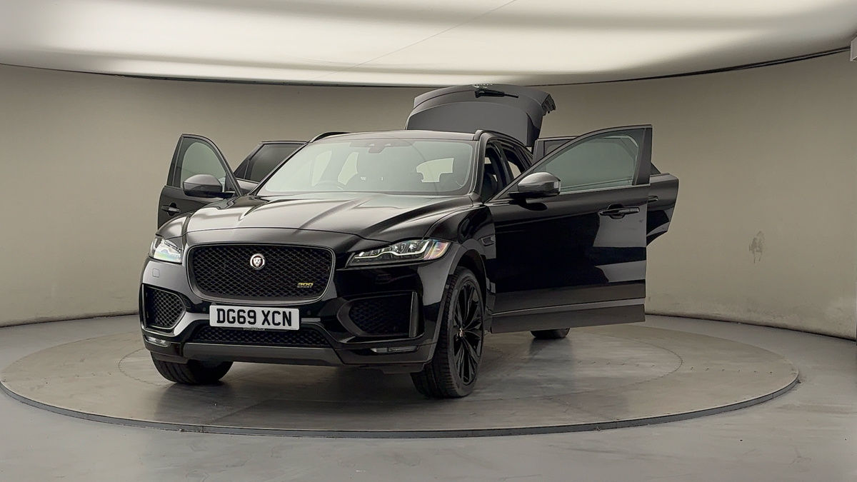 More views of Jaguar F-PACE
