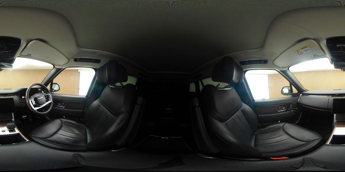 More views of Land Rover Range Rover