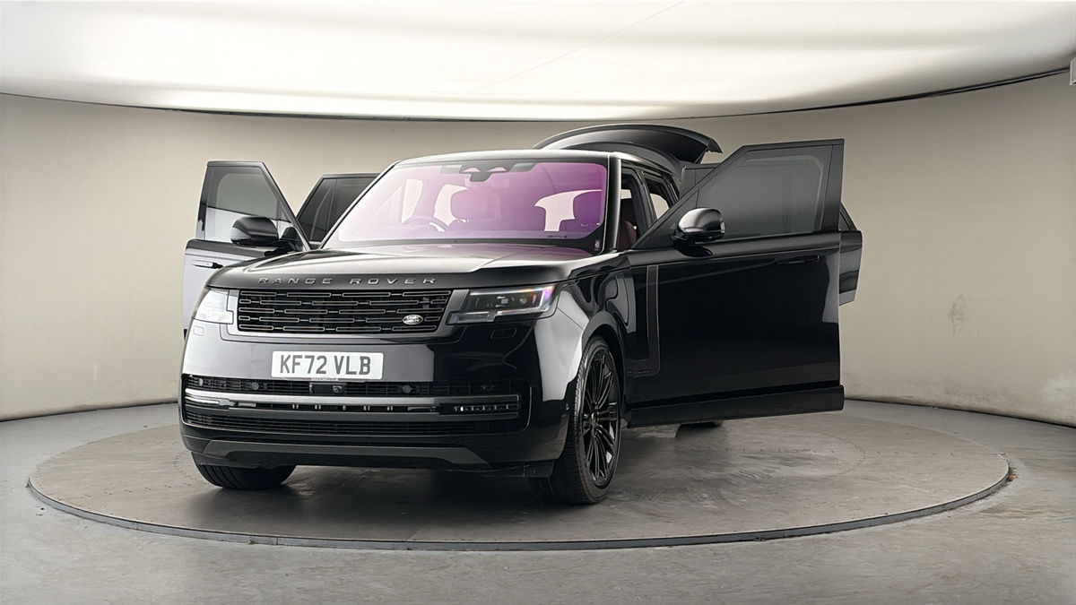 More views of Land Rover Range Rover