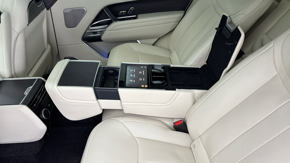 Land Rover Range Rover Image 18