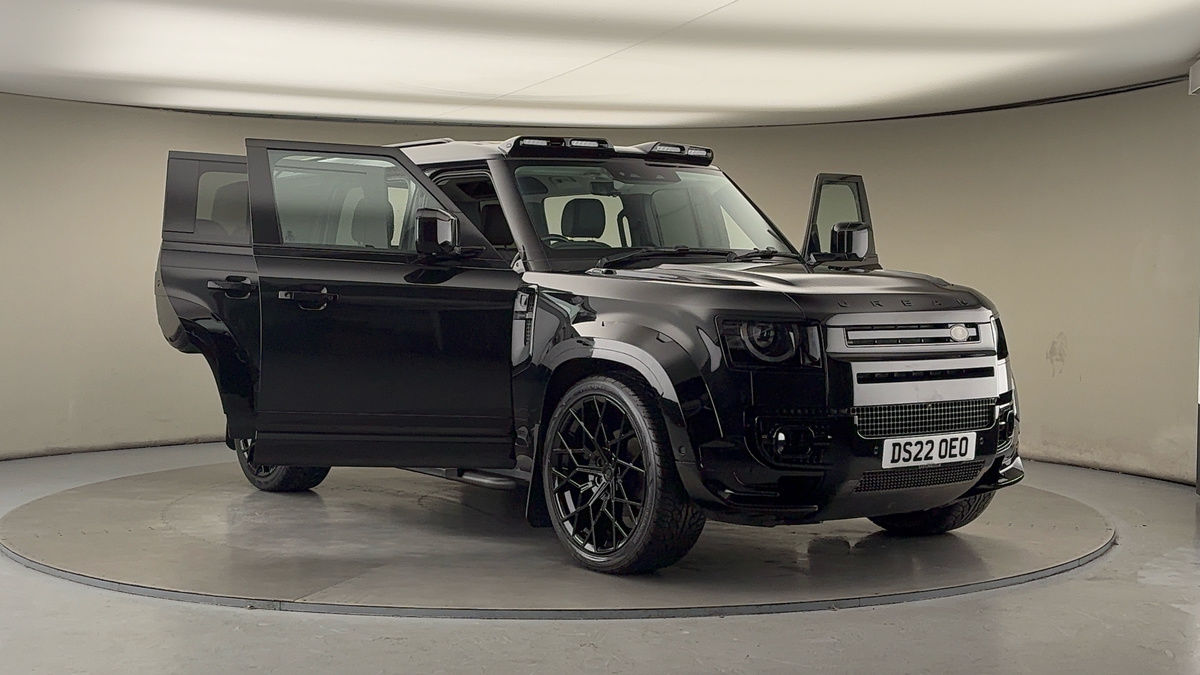 More views of Land Rover Defender 110