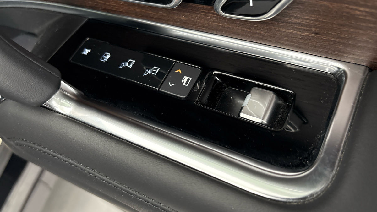 Land Rover Range Rover Image 28