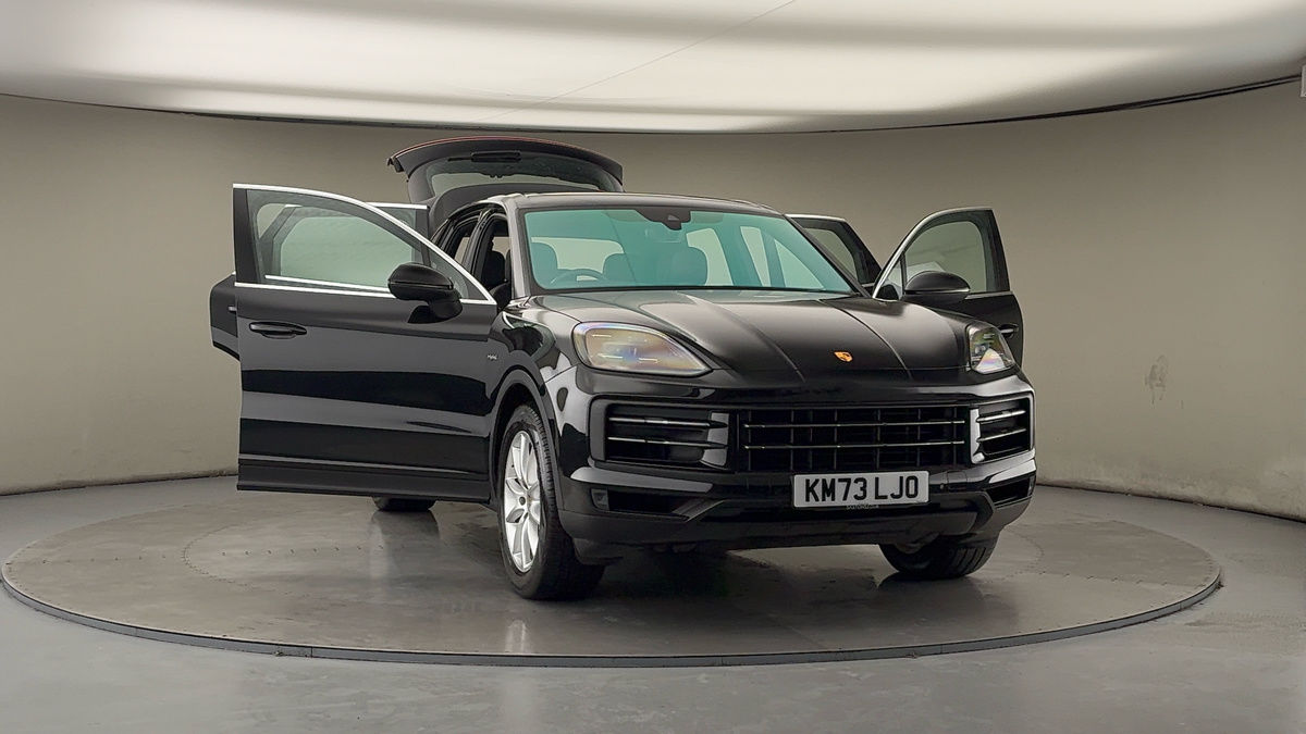 More views of Porsche Cayenne