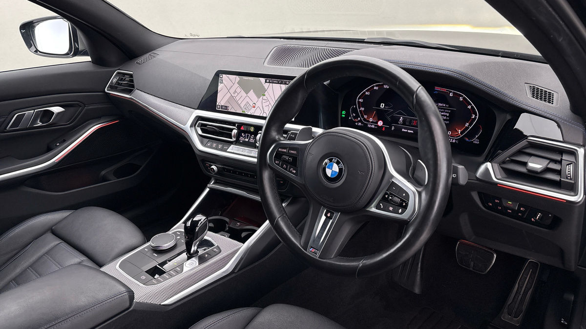 BMW 3 Series Image 5