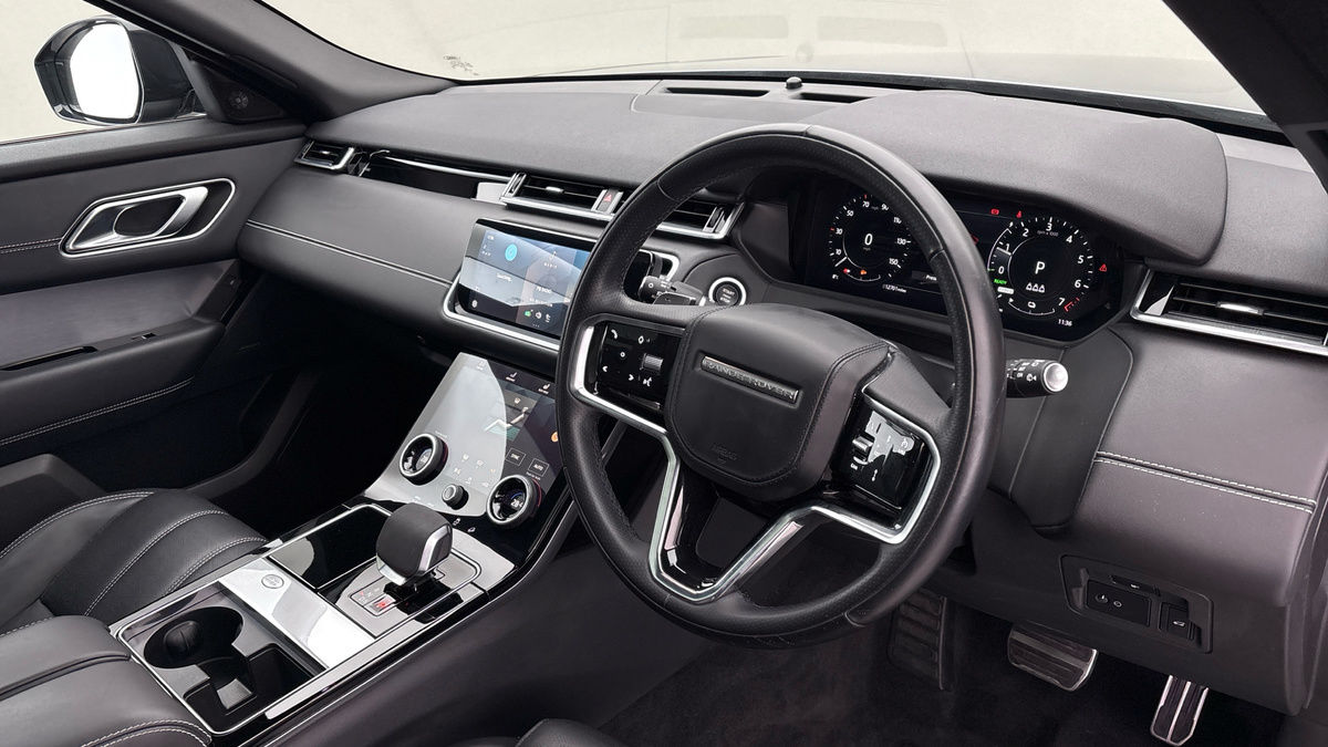 Land Rover Range Rover Velar Image 5