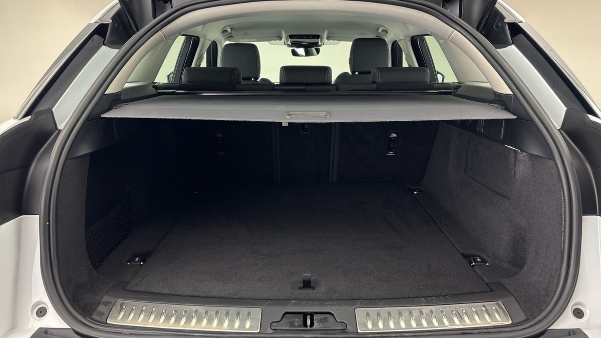 Land Rover Range Rover Velar Image 11