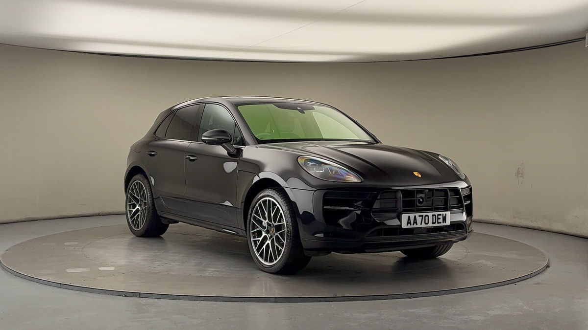 Porsche Macan Sticky Header Image