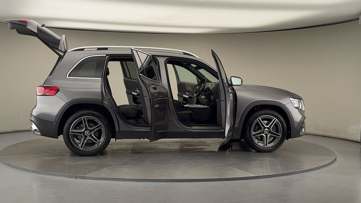 More views of Mercedes-Benz GLB
