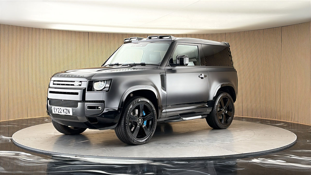Land Rover Defender 90 Image 20