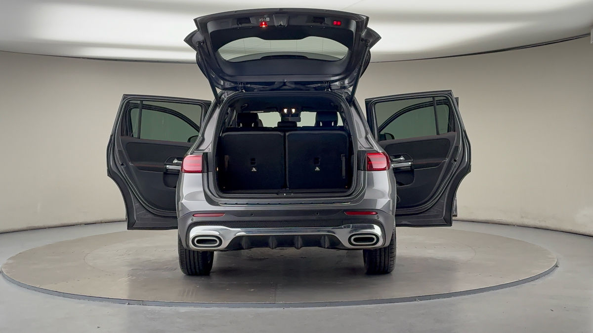 More views of Mercedes-Benz GLB