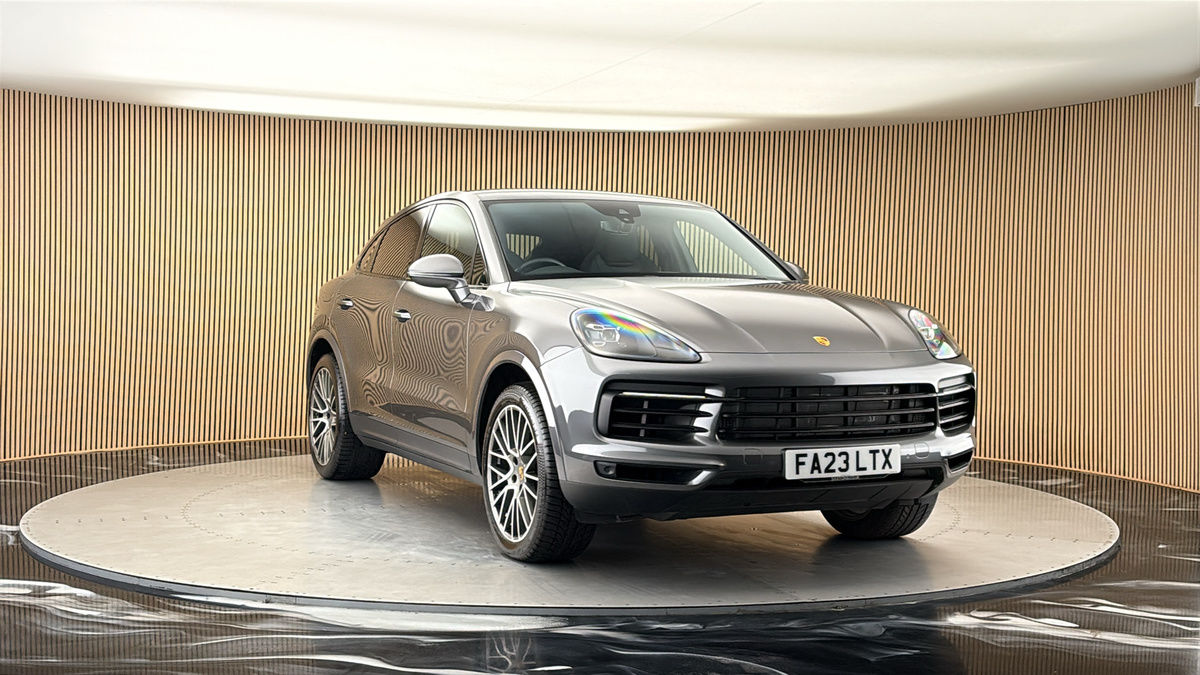 More views of Porsche Cayenne