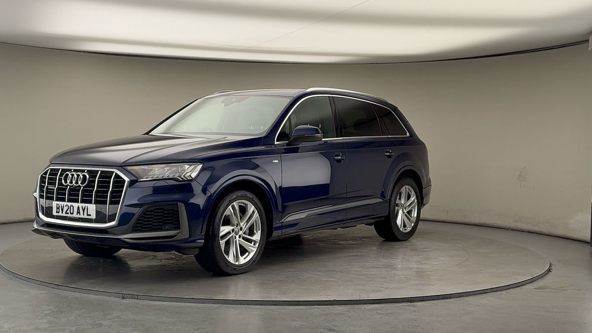 More views of Audi Q7