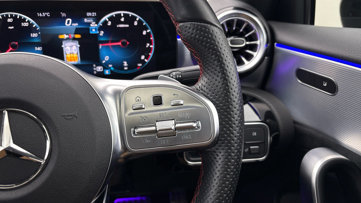 Mercedes-Benz A Class Image 14