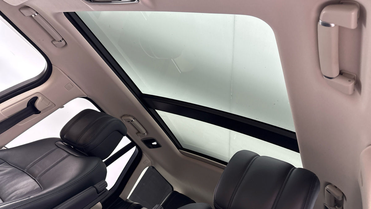 Land Rover Range Rover Image 6