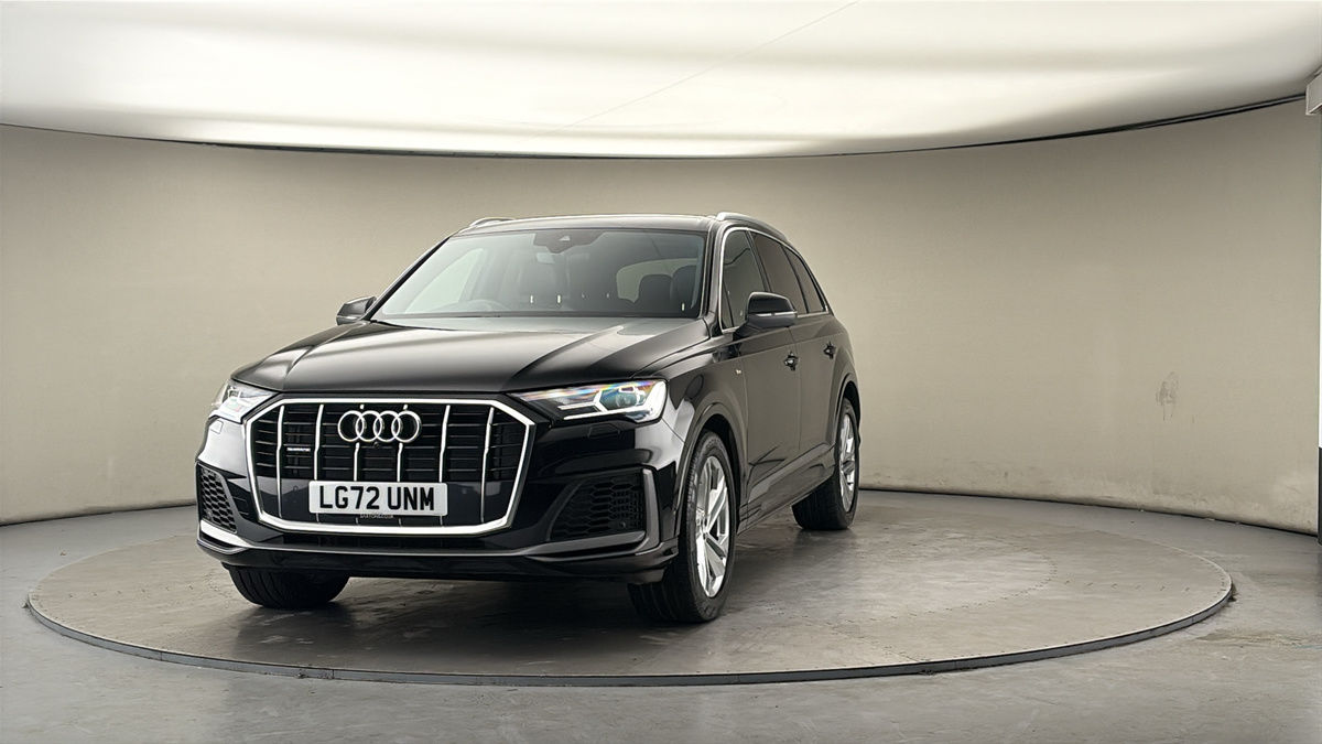 More views of Audi Q7